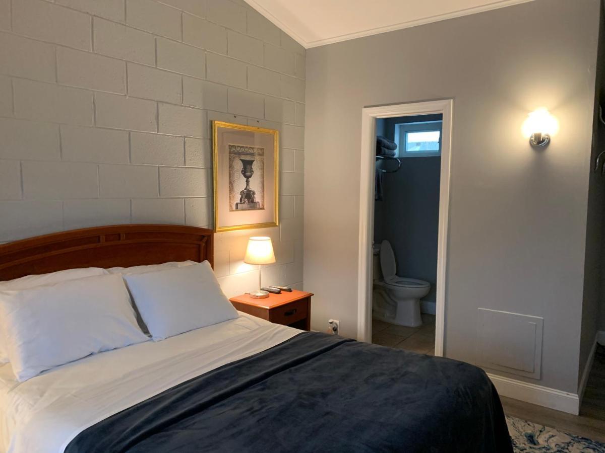 Hill Top Motel Wrightstown Екстериор снимка