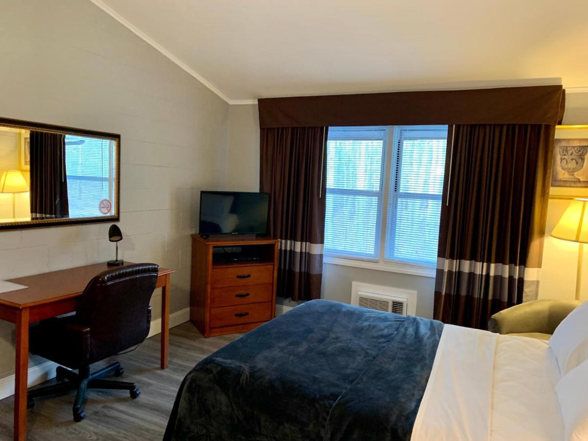 Hill Top Motel Wrightstown Екстериор снимка