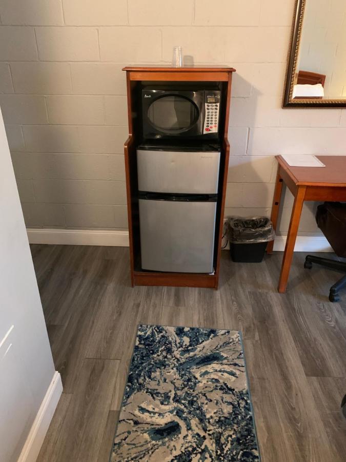 Hill Top Motel Wrightstown Екстериор снимка